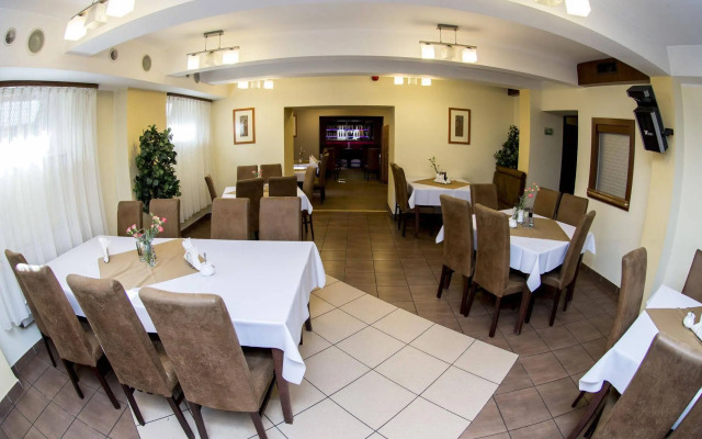 Hotel Olecki