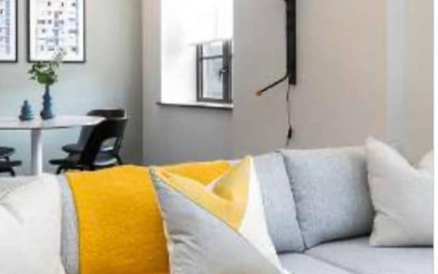 Vibrant Stylish 1 Bed Apartment Behind Oxford St