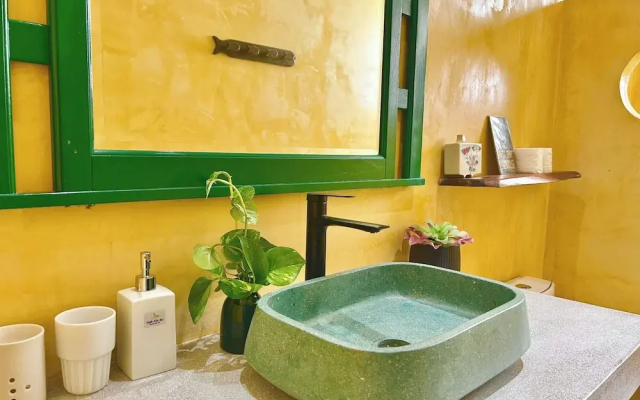 Lamer Beachside Studio Cozy TanThanh