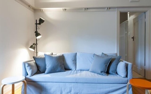 Spacious Art Deco apt. in Darlinghurst