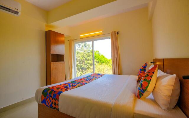 Fabhotel Gr Lake View