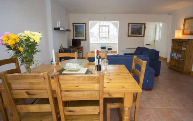 Pine Grove Holiday Cottage No 5