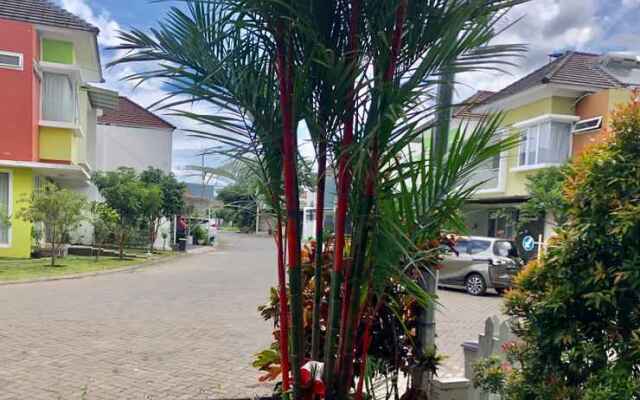 Gerbera Springhill 4BR Villa Springhill Garden Malang