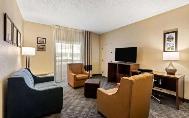 Courtyard by Marriott Atlanta Roswell