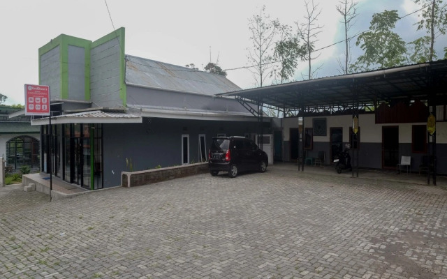 RedDoorz Syariah @ Jalan Dieng Wonosobo 2