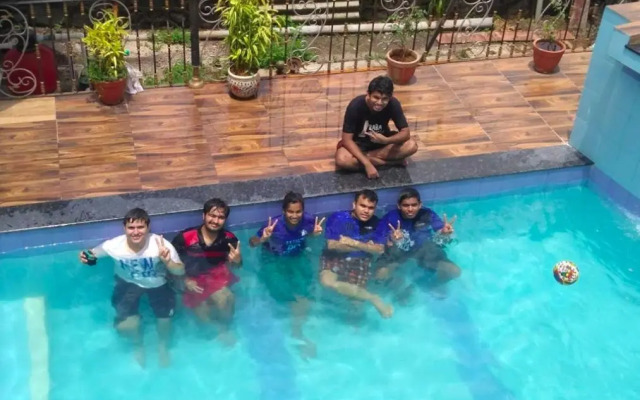 R S Guest House