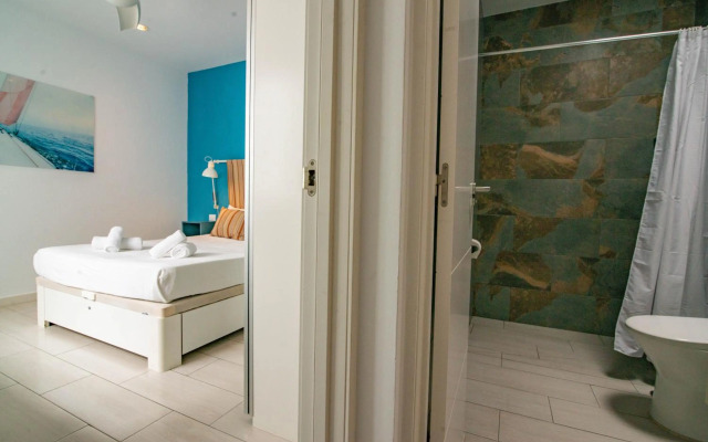 Costa Lairaga Suite junto a Canteras