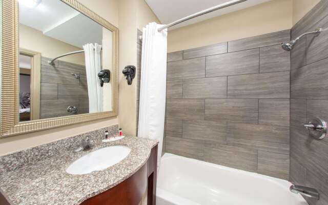 Super 8 by Wyndham Pensacola NAS Area