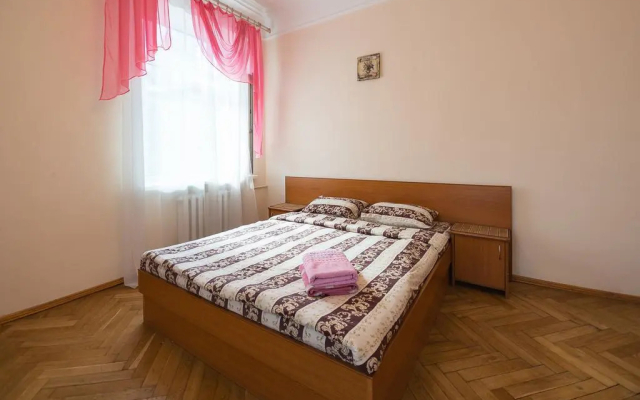 Prorizna Studio Kiev Apartment