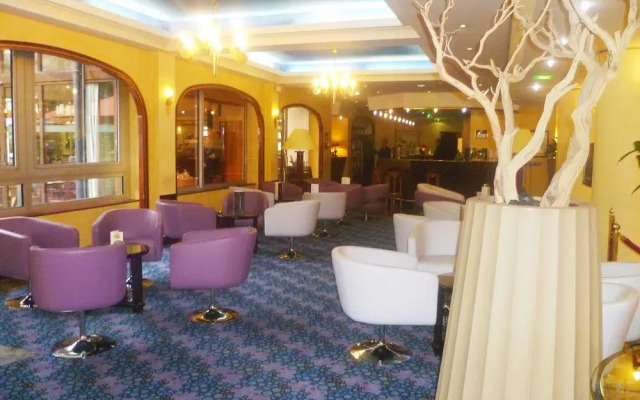 Doubletree By Hilton Paris Bougival
