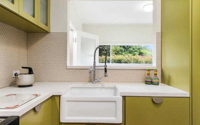 ONDINE, 4 Belmore Street