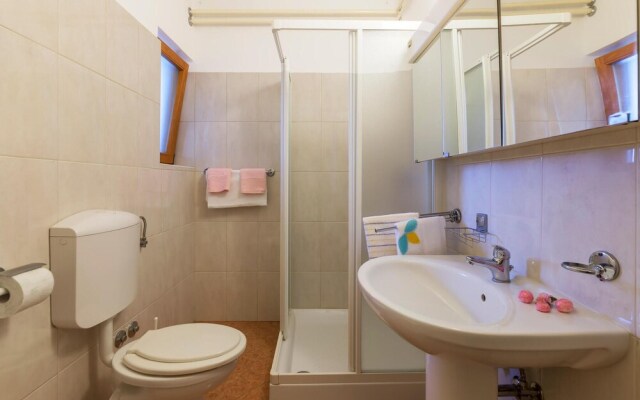 Stunning Apartment in Umag With Wifi