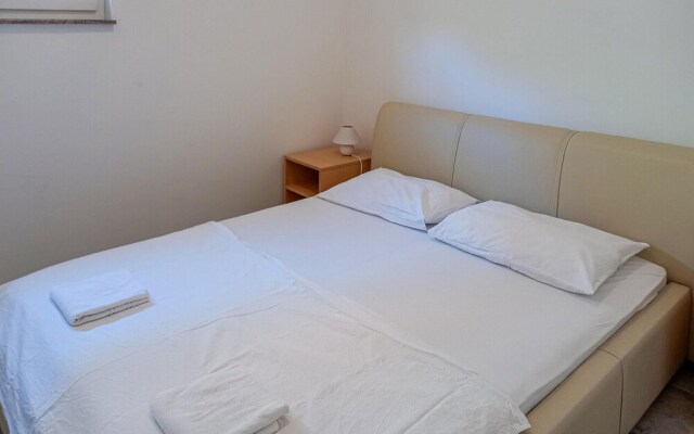 Stunning Apartment in Vir With Wifi and 2 Bedrooms
