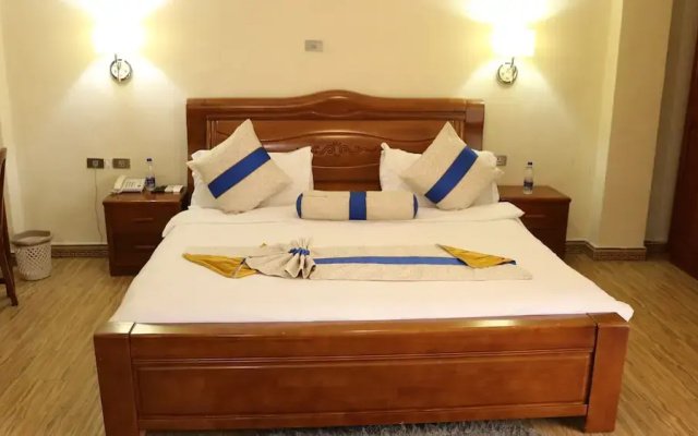 Mm Hotel