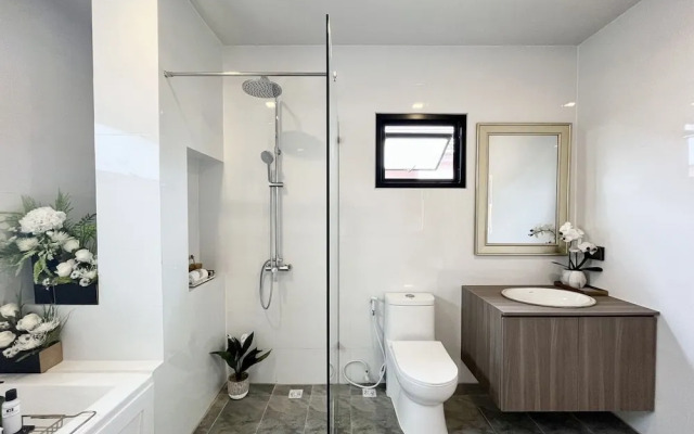 Southern Peak Pool Villa HuayYai Pattaya