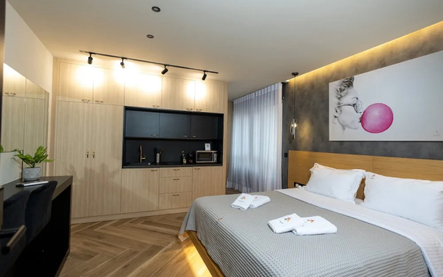 Triple A - Kolokotroni 62