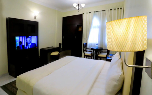 Remas Hotel Suites