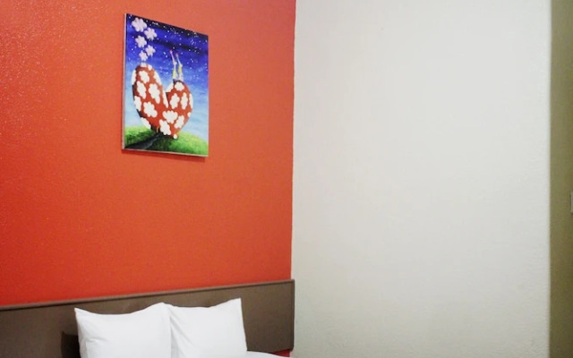 In & Go Hotel