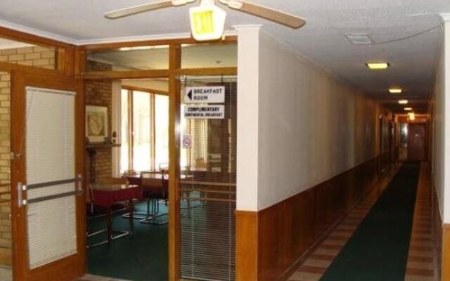 The Mariner Motor Hotel