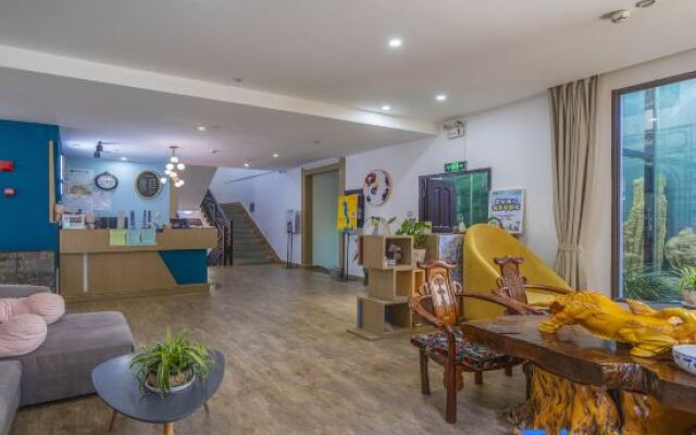 Floral Hotel Dali Ruiyuan