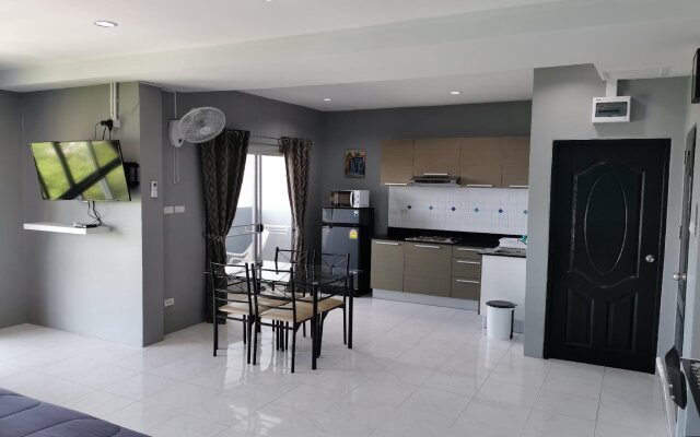 Karon Studio Apartment