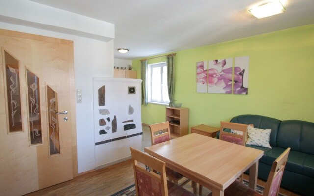 Sunlit Apartment Near Ski Area In Leogang