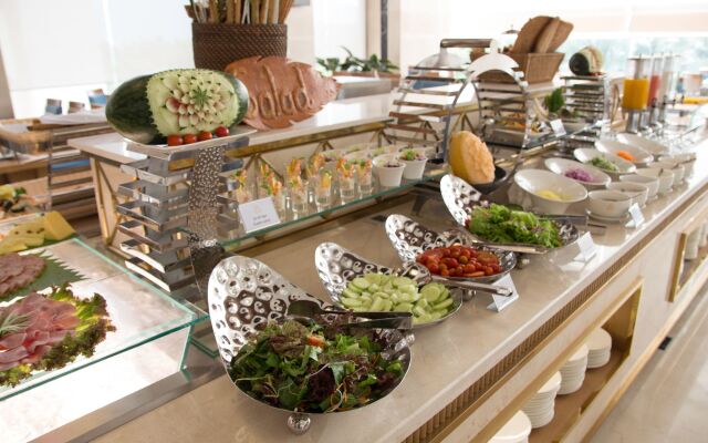 Paris Deli Danang Beach Hotel