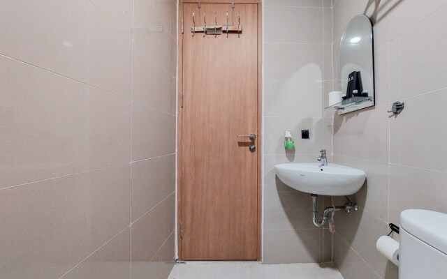 Comfort And Elegant Studio Apartment At B Residence