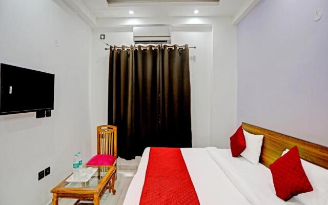 Hotel Golden Admire- Noida Sector 56