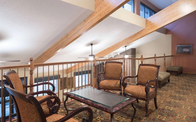 AmericInn by Wyndham Valley City - Conference Center