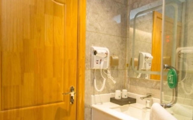 Greentree Inn Xingtai City Neiqiu County 107 National Road Business Hotel – Bathroom – Xingtai