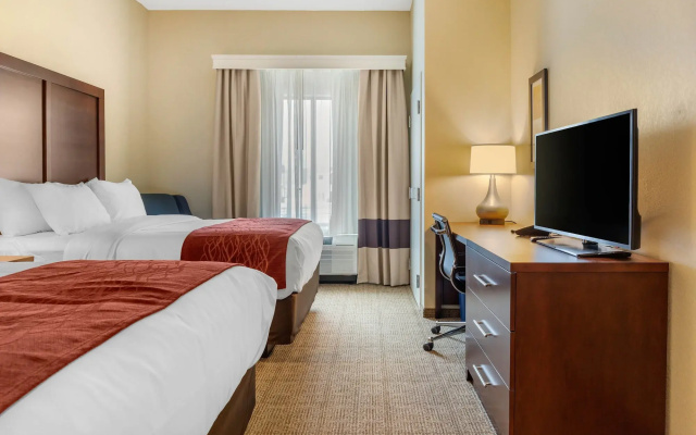 Comfort Inn & Suites