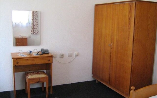 Umit Hotel