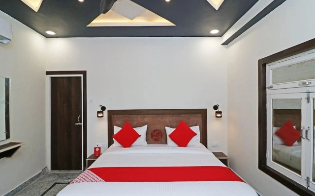 OYO 29423 03 Townhouse Inn