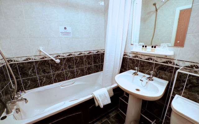 Queens Hotel & Spa Bournemouth