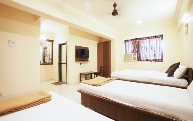 Hotel Della Comfort near Ambreshwar Shiv Mandir, Ambernath