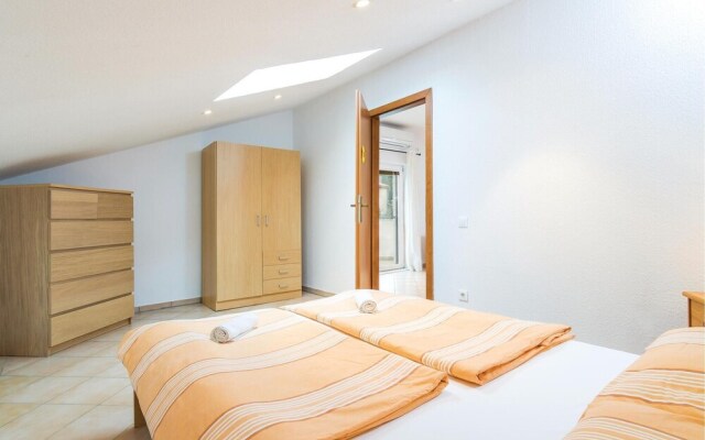 Stunning Home in Musalez With Wifi and 1 Bedrooms