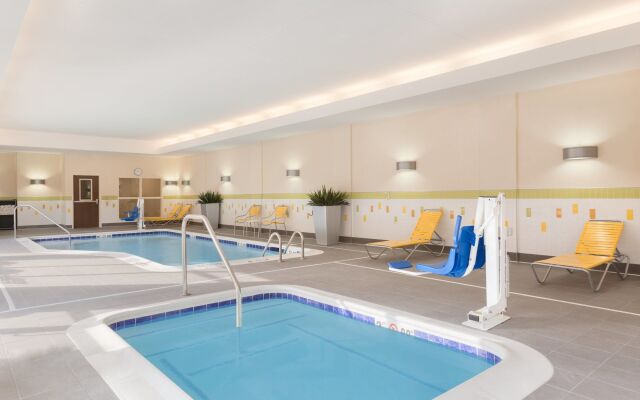 Fairfield Inn & Suites Pittsburgh Airport/Robinson Township