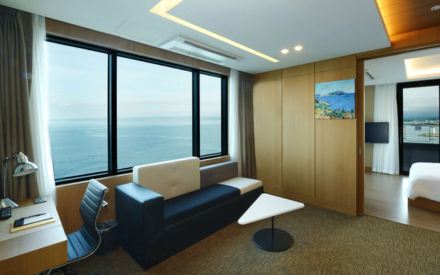 Ramada Sokcho Hotel