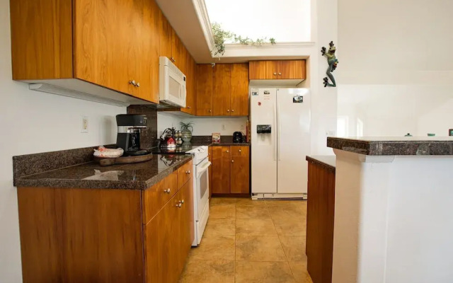 Villa of Kamalii by RedAwning