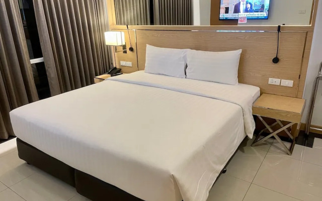 FX Hotel Nana