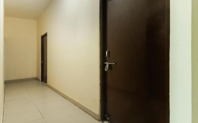 Hotel Aura Inn by OYO Rooms