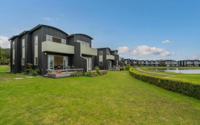 Hosts on the Coast Tee Time