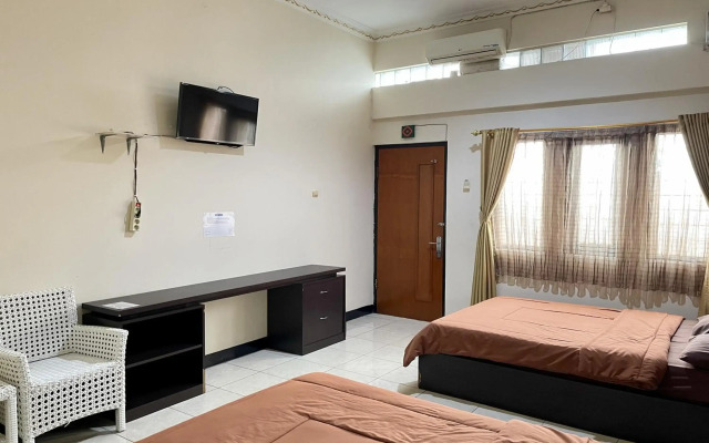 RedDoorz @ Pataruman Garut