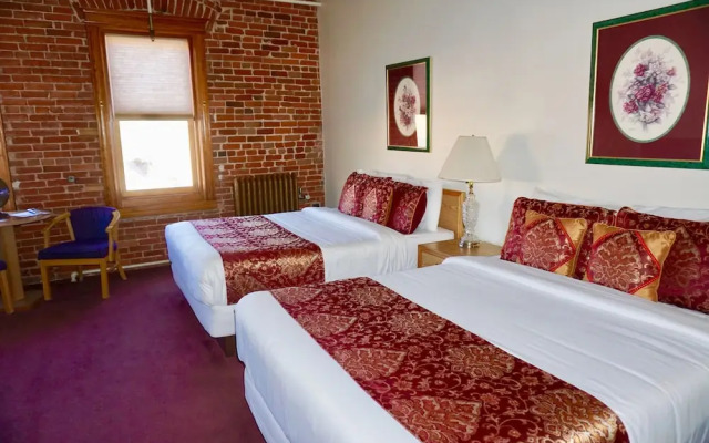 Victor Hotel