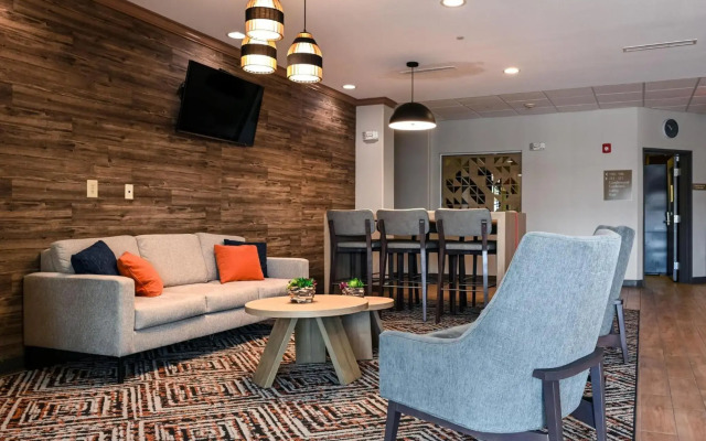 Candlewood Suites Champaign-Urbana University Area by IHG
