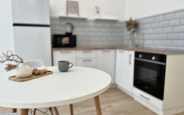 Апартаменты 4YOU (4Ю) на улице Онежская 4