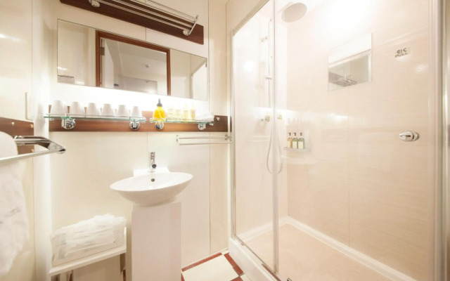 Centurion Hotel Residential Akasaka