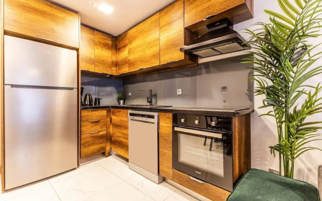 Chic Fully Furnished Modern Flat In Sisli