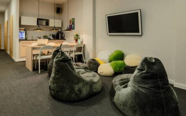 Sleep in Hostel & Apartments